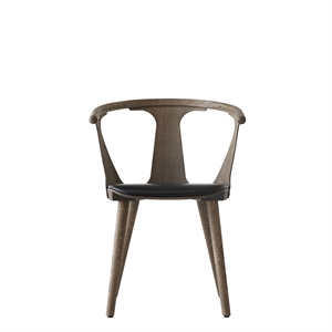 &Tradition In Between SK2 Dining Chair Smoked Oak/ Black Leather