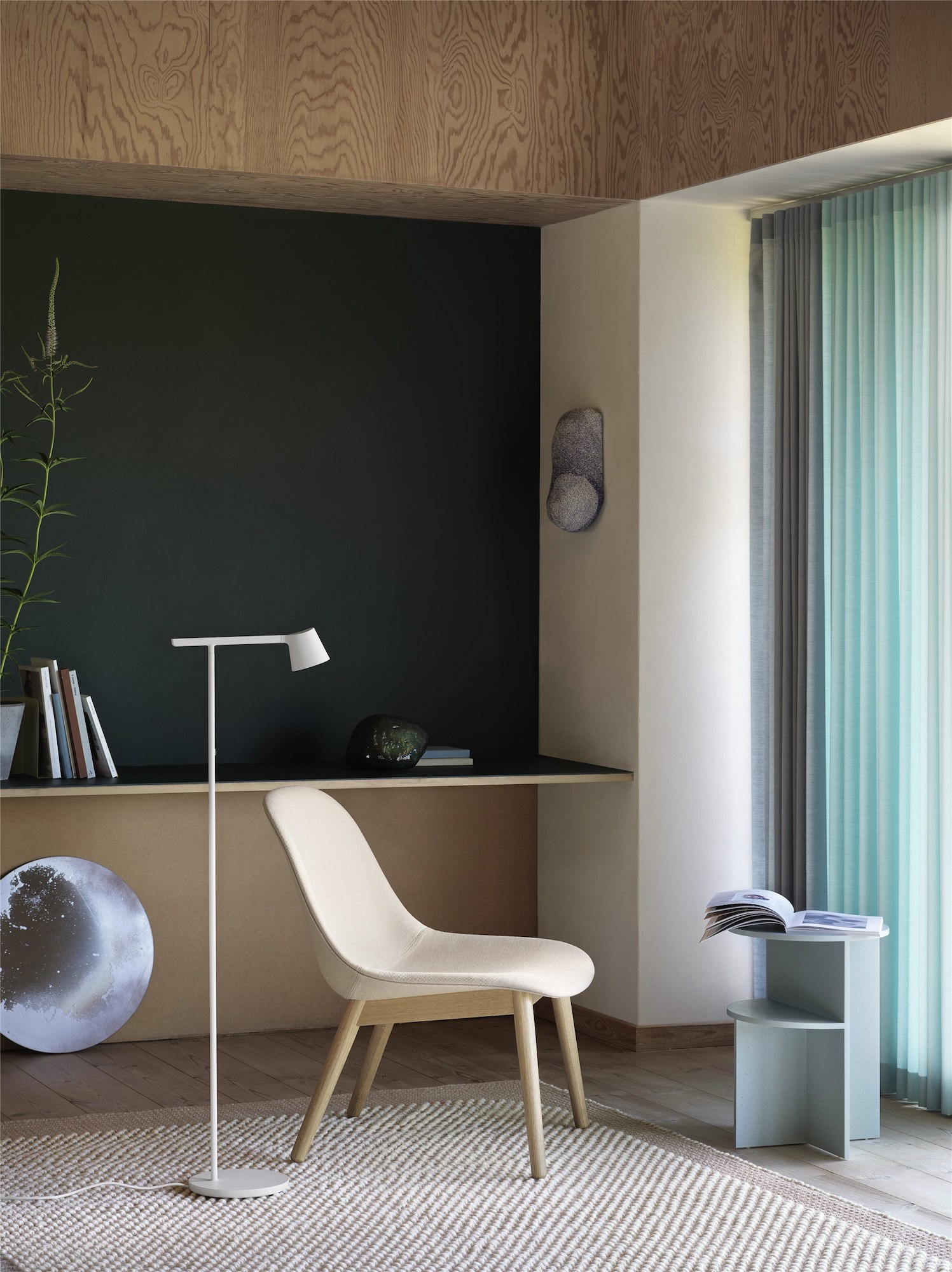 Muuto Tip Floor Lamp Grey