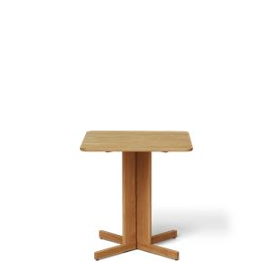 Form & Refine Trefoil Table 68x68 Oak