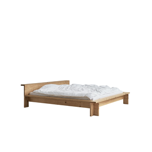 Rye Sleep Hem Bed Frame 140x210 Oiled Red Oak